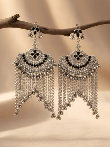 Karatcart Oxidised Silver Black Kundan Chandbali Earrings with Tasselsfor Women