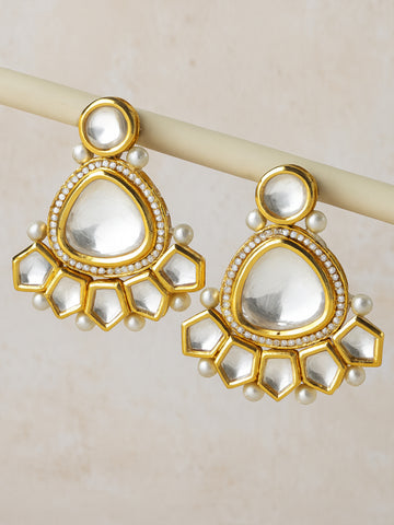 Karatcart Golden Triangle Polki Kundan Dangler Earrings for Women