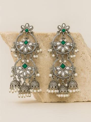 Karatcart Oxidised Silver Floral Design Green Kundan Drop Earrings for Women