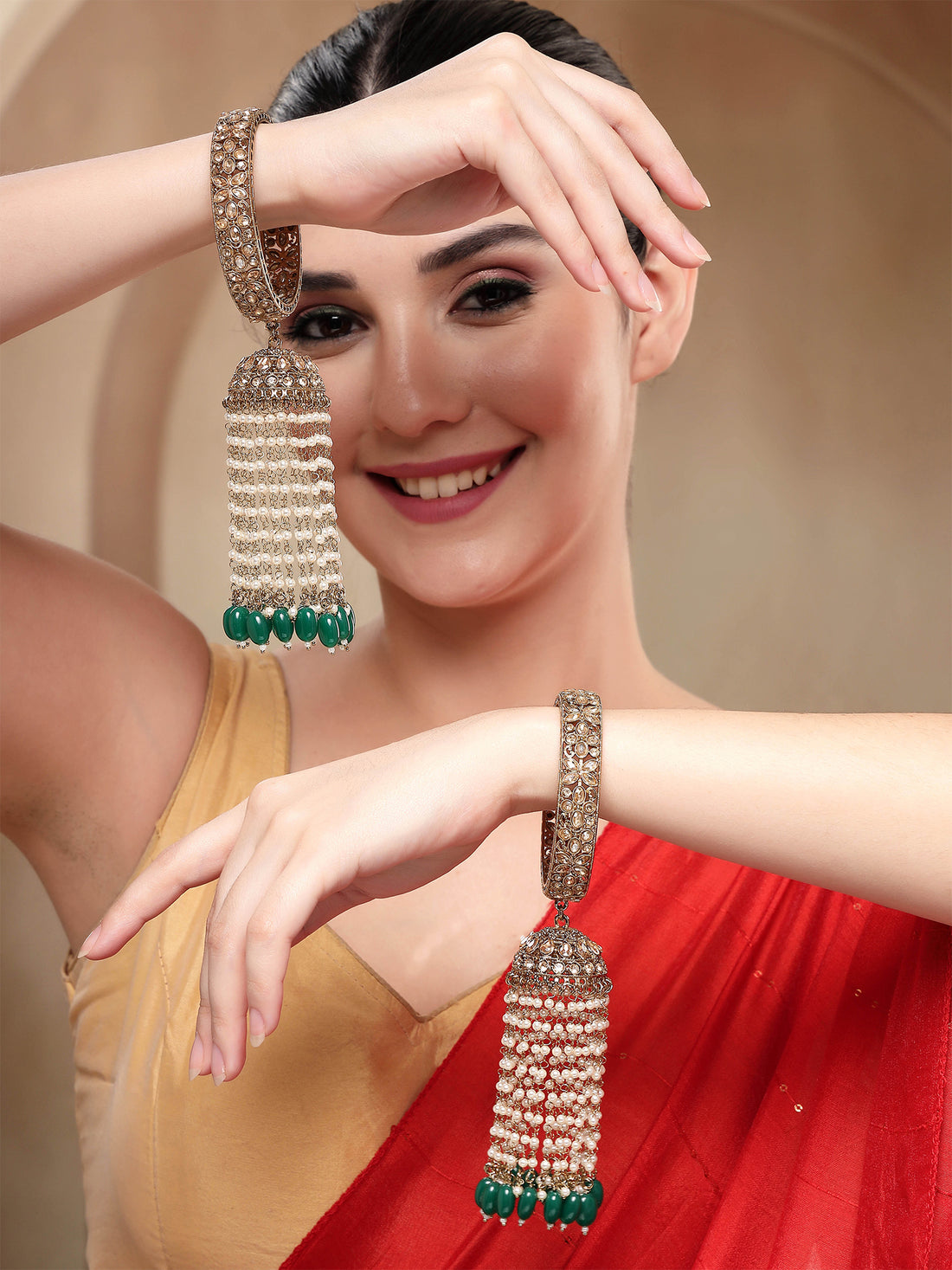 KARATCART Antique Gold-Plated Kundan and Green Bead Bridal Kaleere Style Bangles for Women