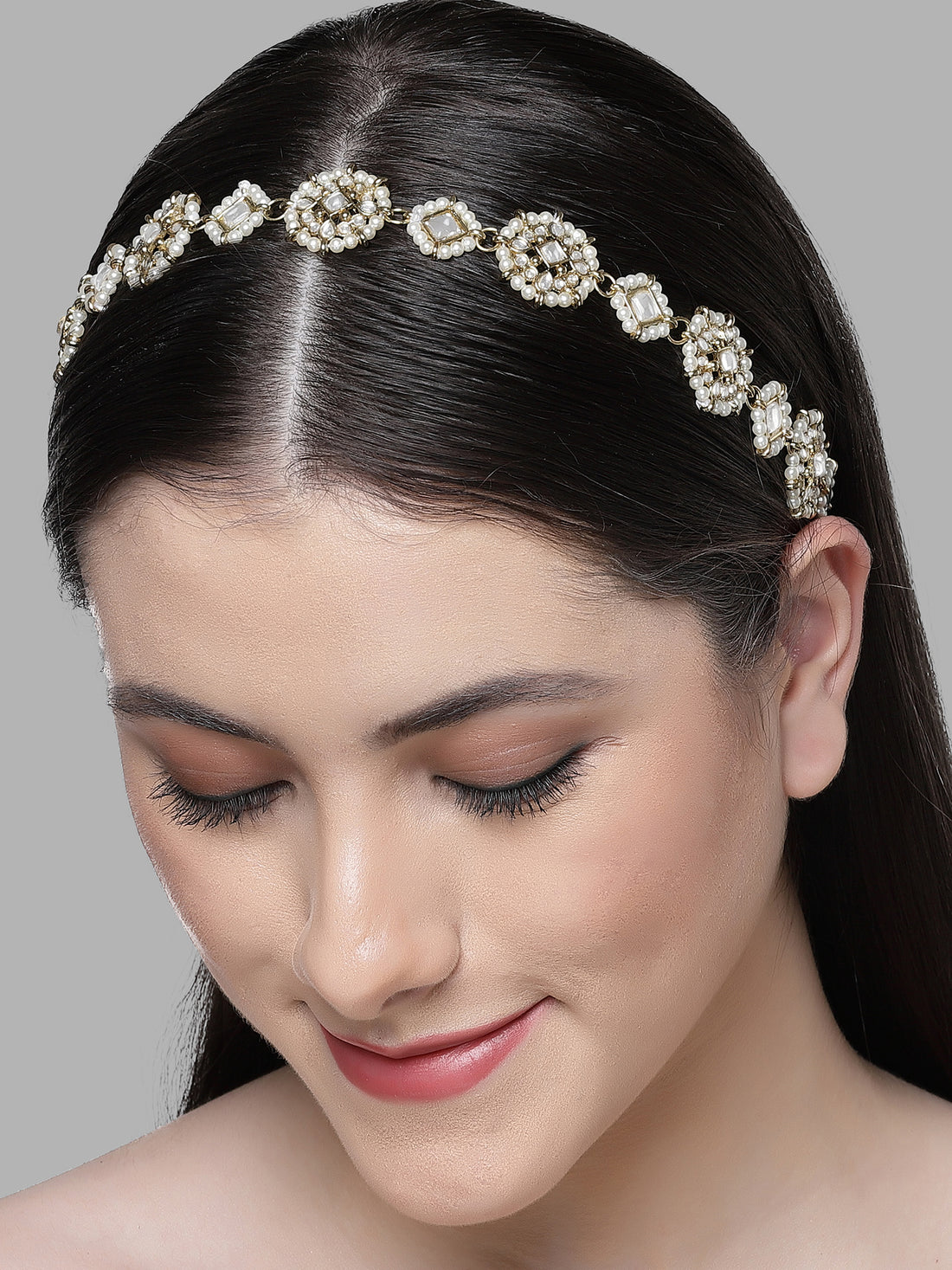 Karatcart Gold Plated Floral Kundan and Pearl Bridal Hairband for Women