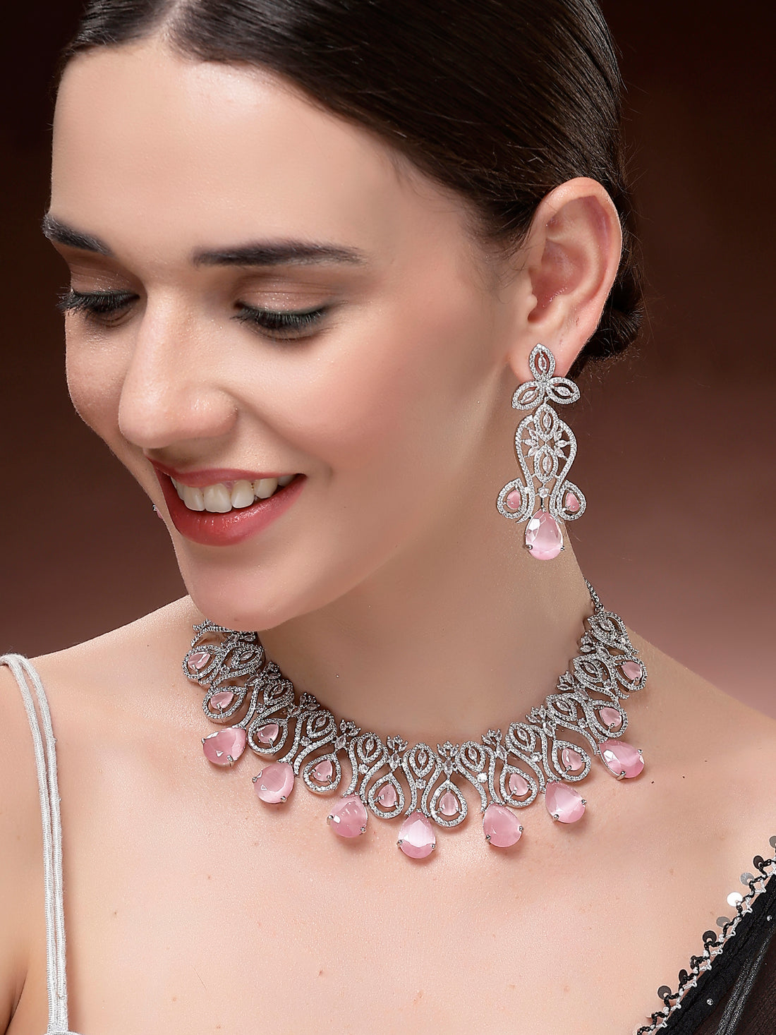 Karatcart Traditional Royal Design Pink American Diamond Necklace Set for Women