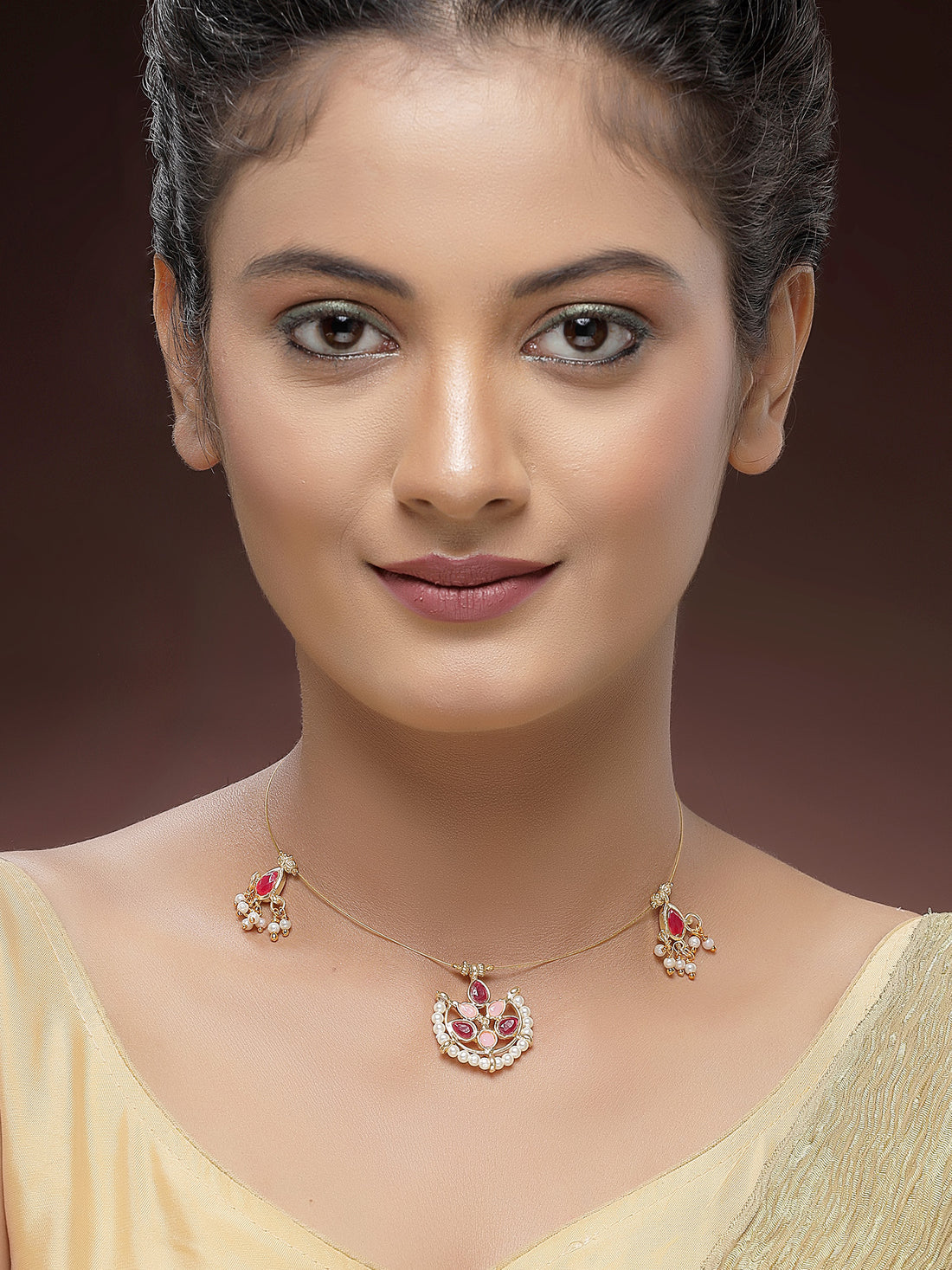 KARATCART Designer Gold-Plated Red and Pink Kundan-Studded Minimalist Necklace for Women