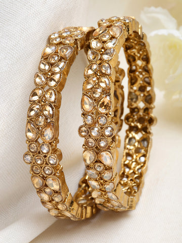 Karatcart Set of 2 Antique Gold Plated Floral Shape Kundan Rajwadi Bangles for Women