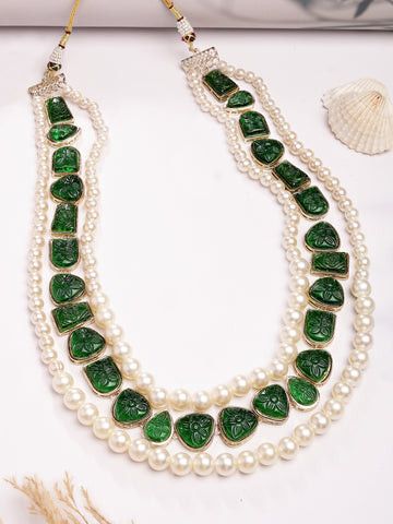 Karatcart Luxurious Green Carved Stone Pearl Maharaja Haar for Men