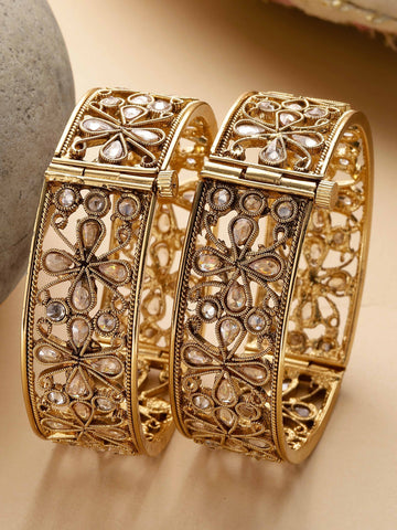 Karatcart Antique Gold Plated Set of 2 Floral Design Bangles for Women