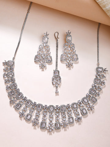 KARATCART Silver-Plated American Diamond Bridal Choker Necklace Set with Maang Tikka