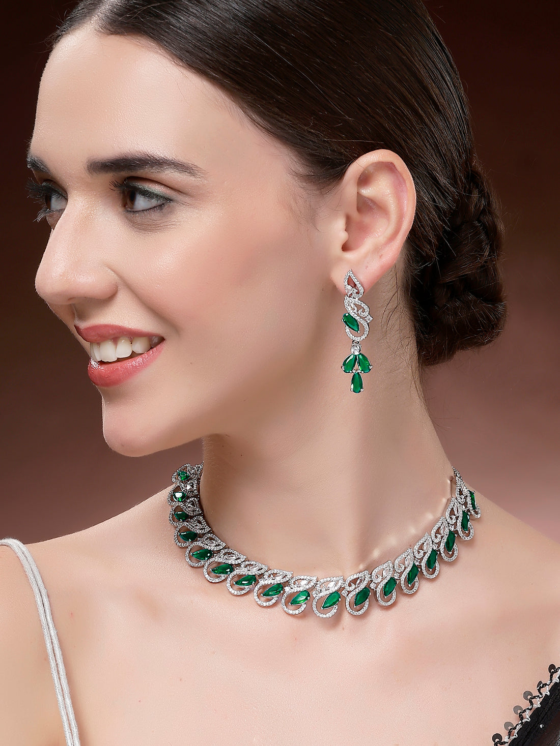 Karatcart Sparkling Green Drop American Diamond Silver Plated Necklace Set for Women