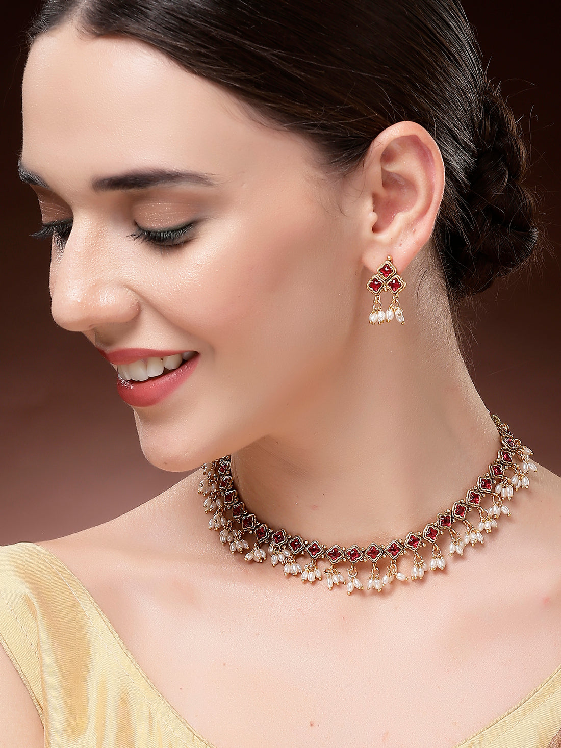 Karatcart Gold Plated Red Stone Studded Kundan Jewellery Set for Women