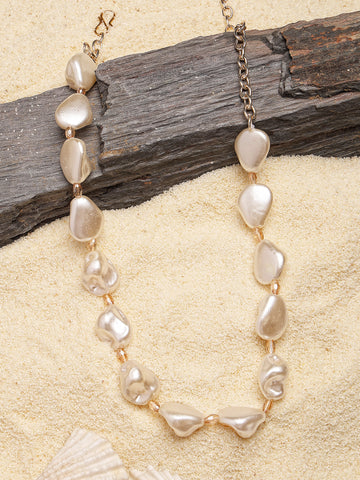 Karatcart Bohey Organic Pearl Classic Necklace for Women