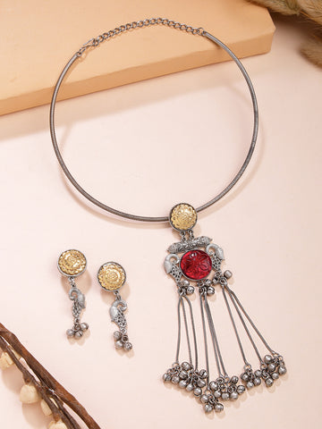 Karatcart Oxidised Silver Red Stone Peacock Design Hasli Necklace Set for Women