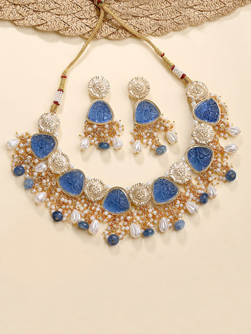 KARATCART Traditional Gold-Plated Blue Carved Stone Kundan Choker Necklace Set for Women