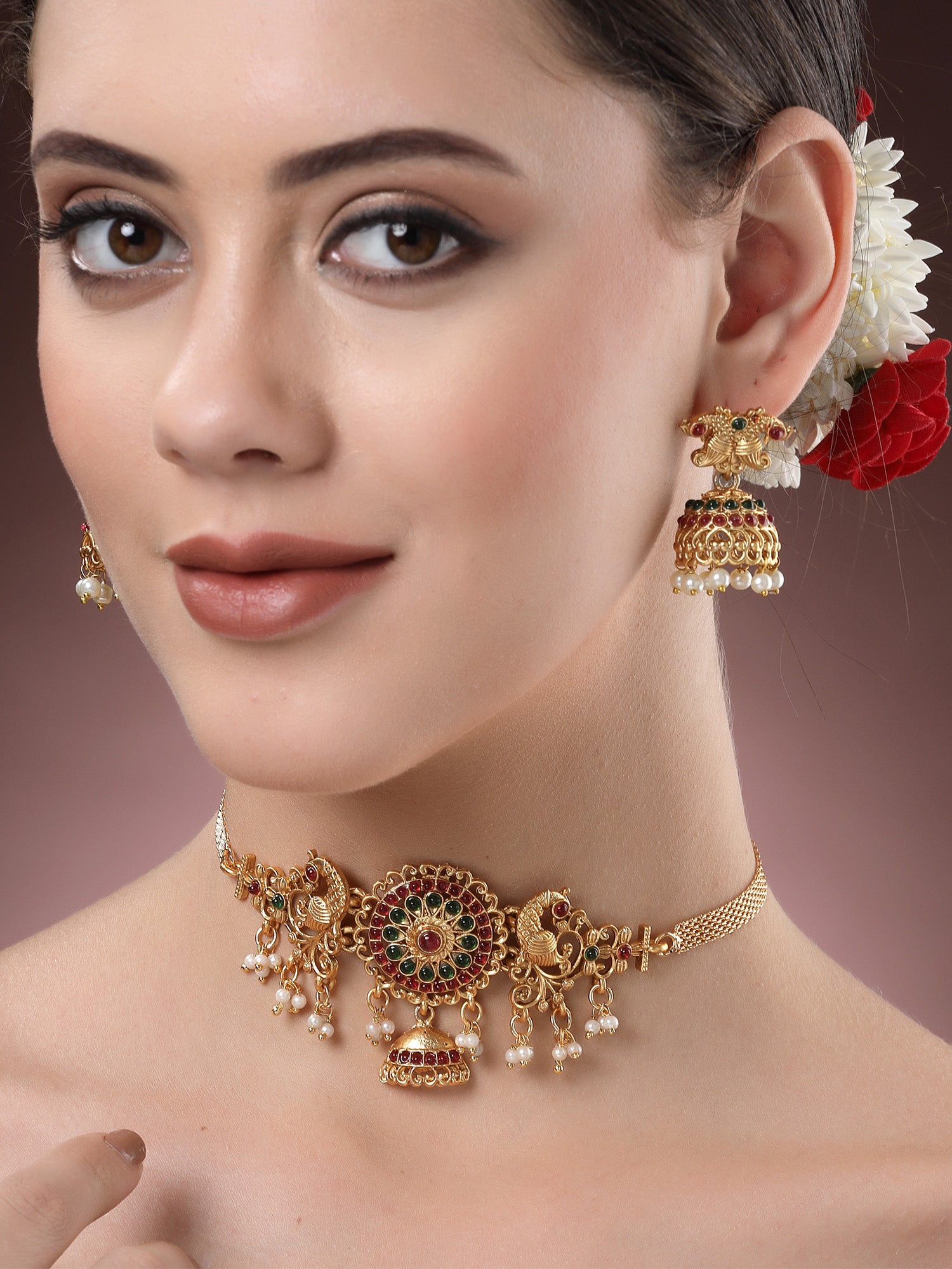 KARATCART Gold Plated Temple Choker Red and Green Jewellery Set