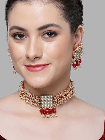 Karatcart Red Crystal and Pearl Beaded Kundan Choker Necklace Set for Women