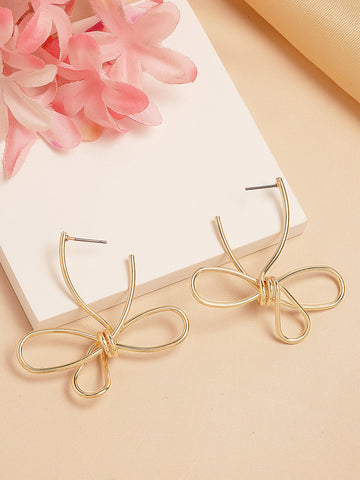 Bohey by KARATCART Gold Plated Floral Stud Earrings for Women