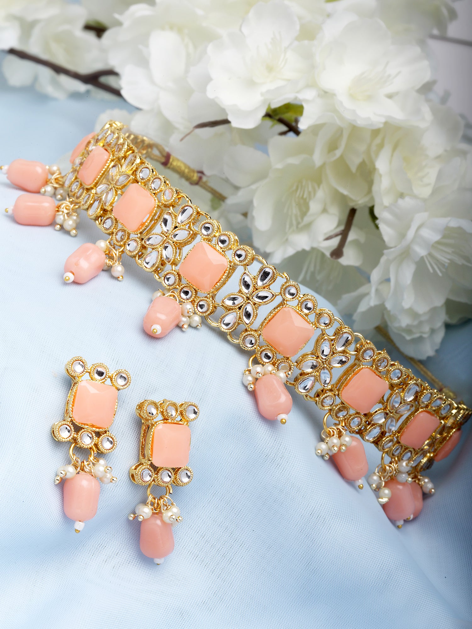 Karatcart Gold Plated Peach Tumble Kundan Necklace Set