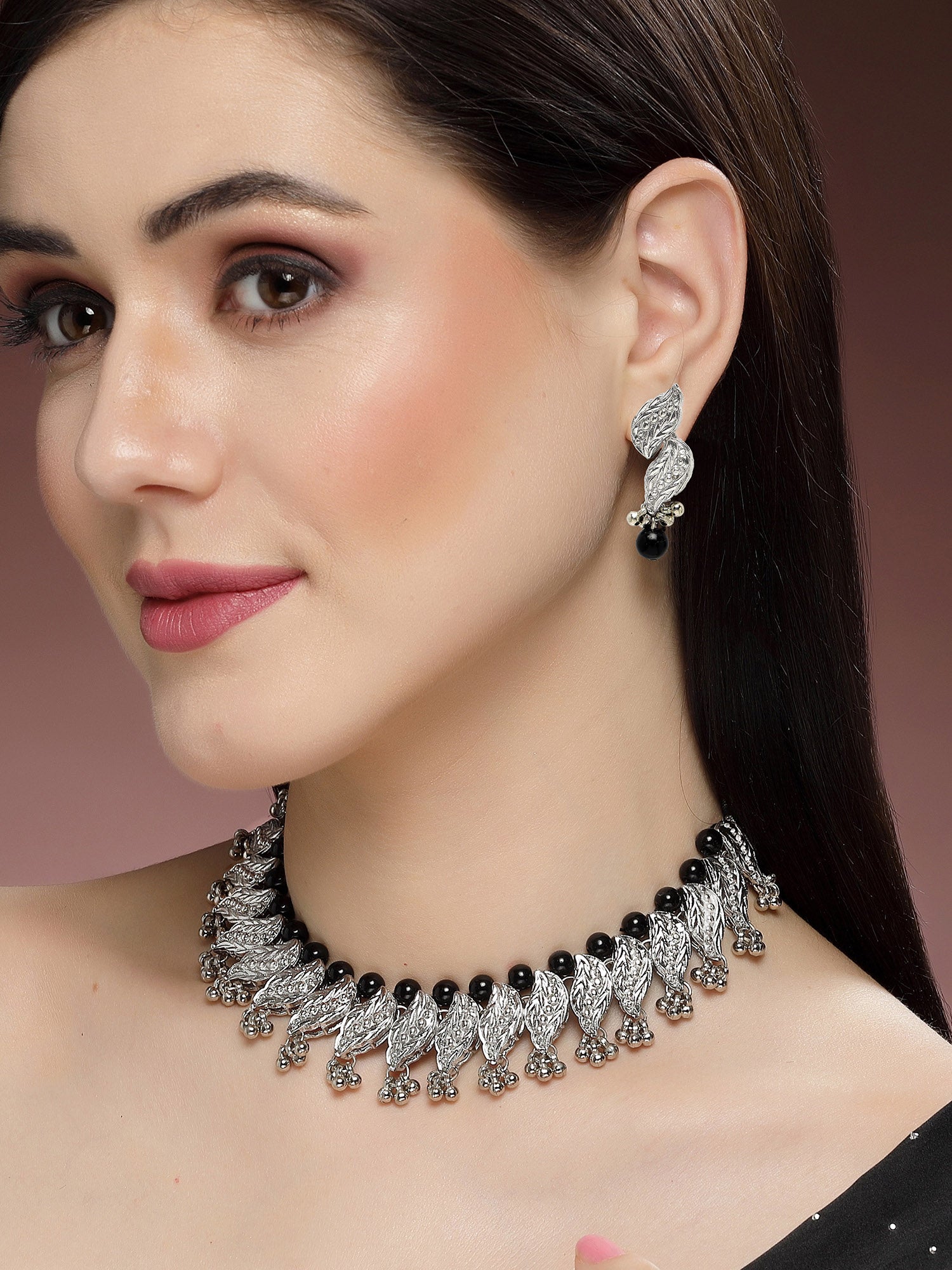 KARATCART Oxidised Silver Kundan Classic Silver Jewellery Set for Wome