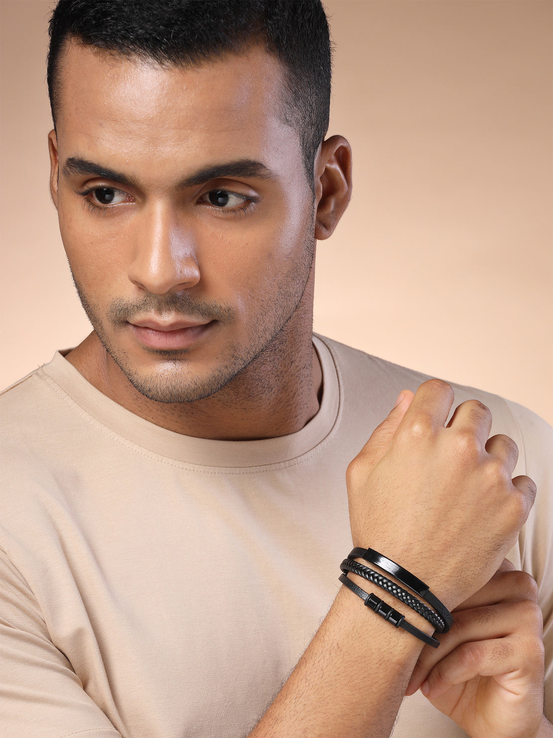 Bohey by KARATCART Men Leather Wraparound Bracelet