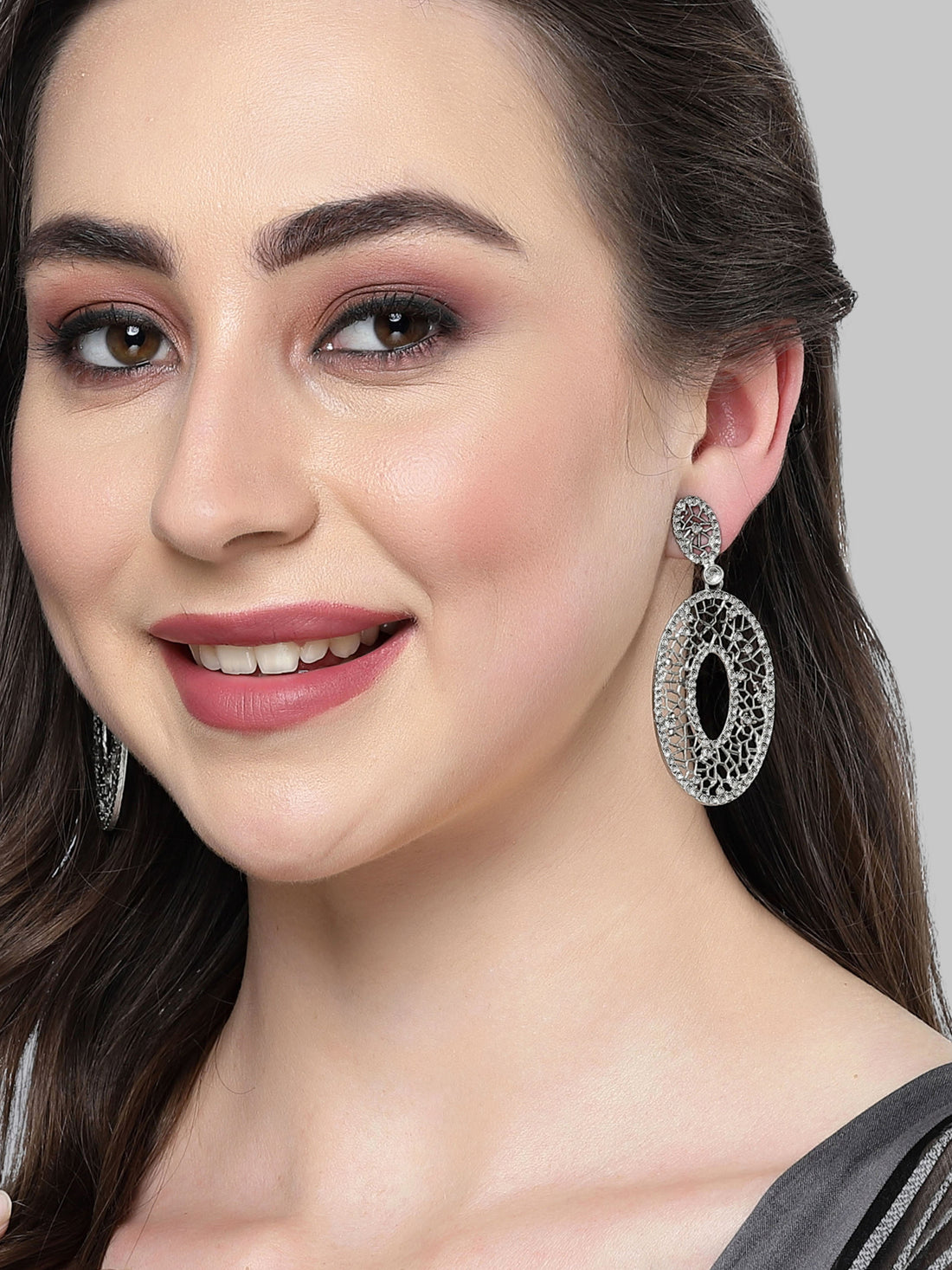 Karatcart Oxidised Silver Stone Studded Drop Earring for Women
