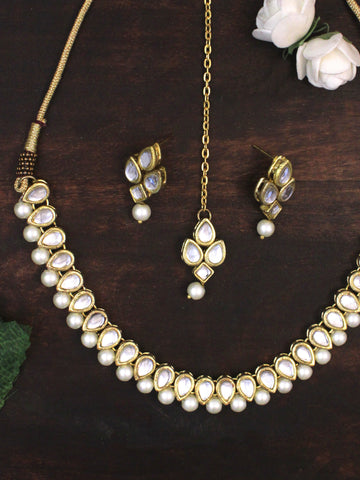 Karatcart Gold-Plated Handcrafted Kundan & Pearl Beaded Studded Necklace Set