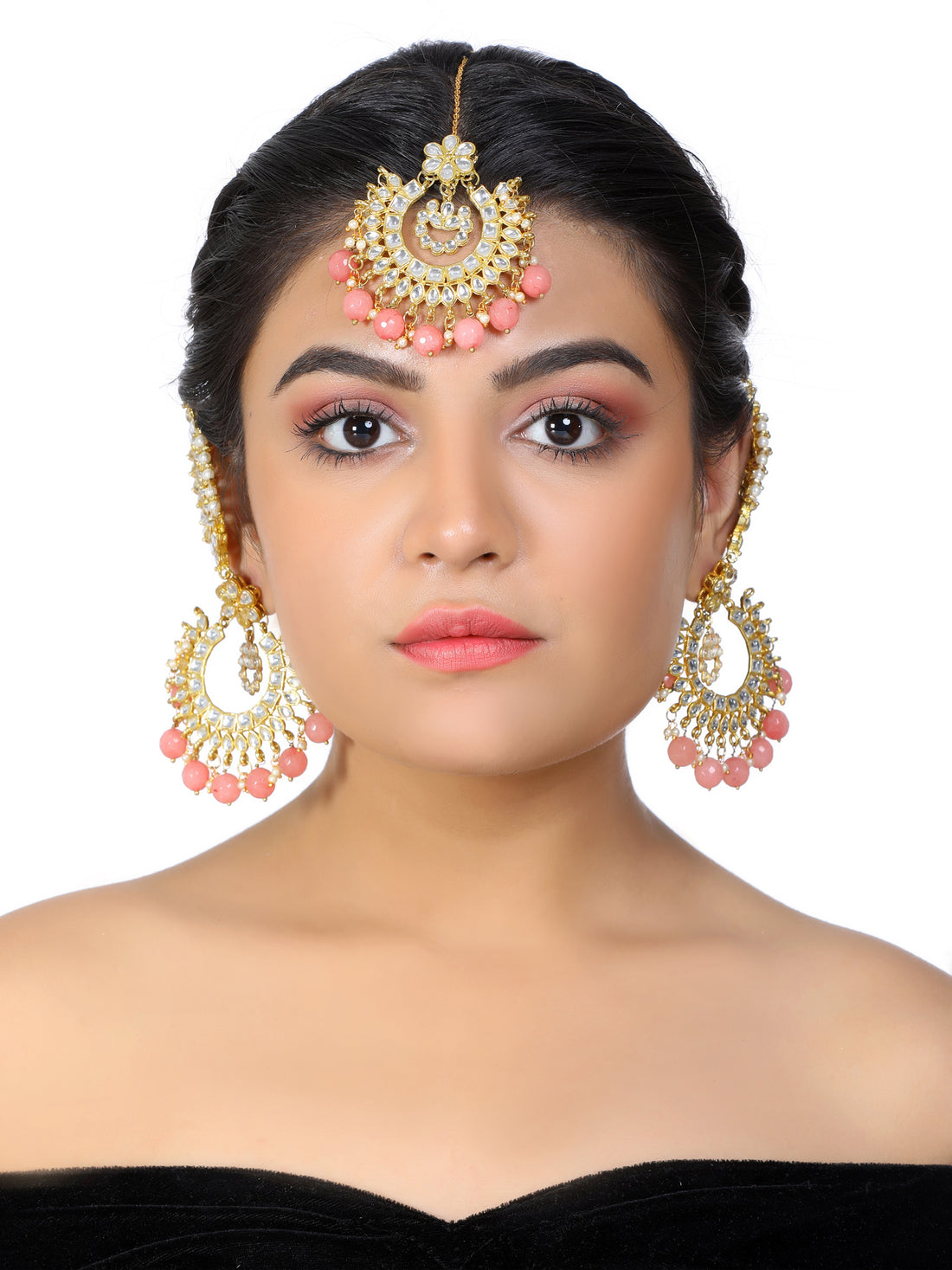 Kundan Peach Drop Kaanchain Earrings with Maangtikka