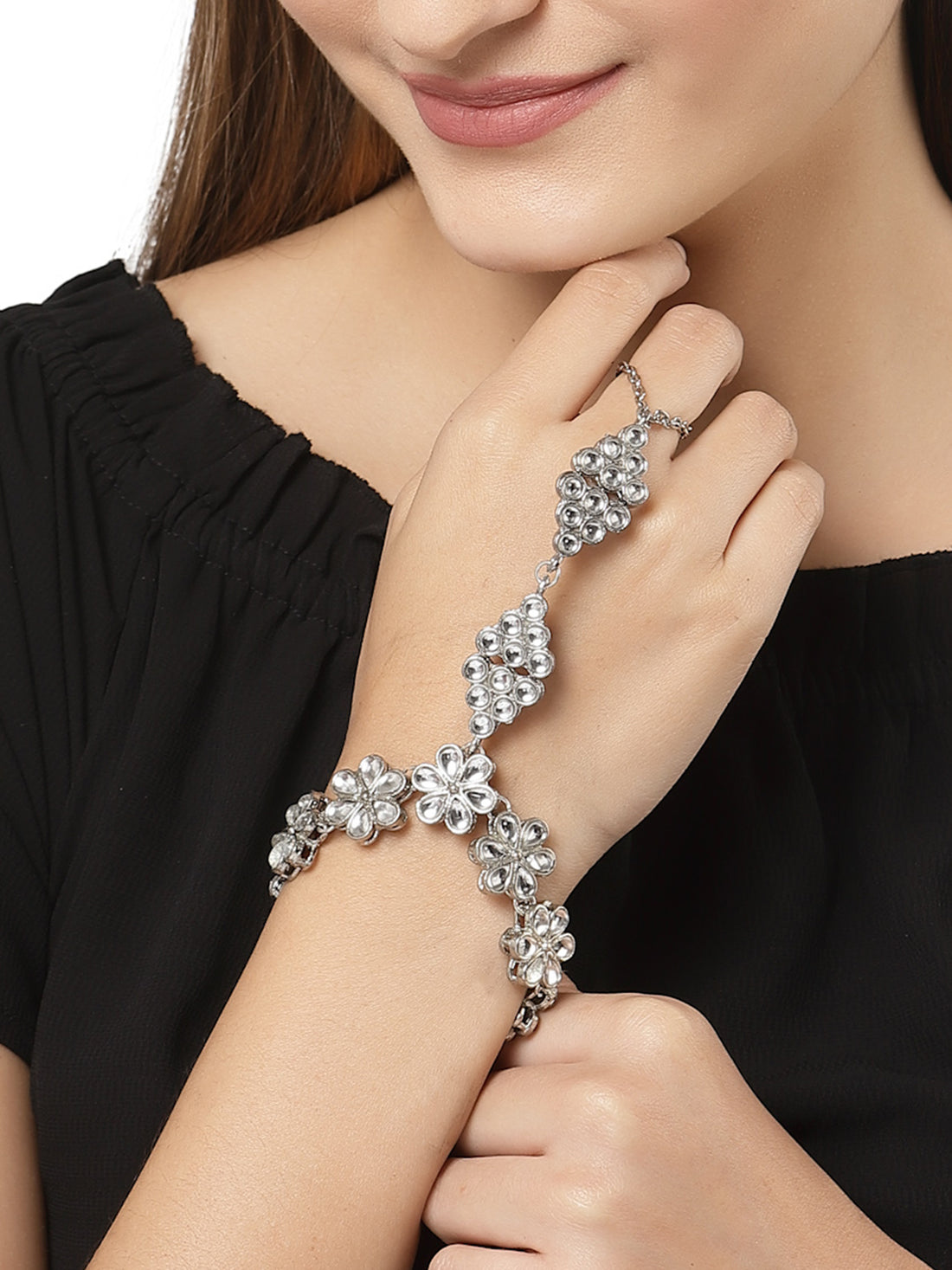 Karatcart Oxidised Silver Floral Kundan Chain Hathphool for Women
