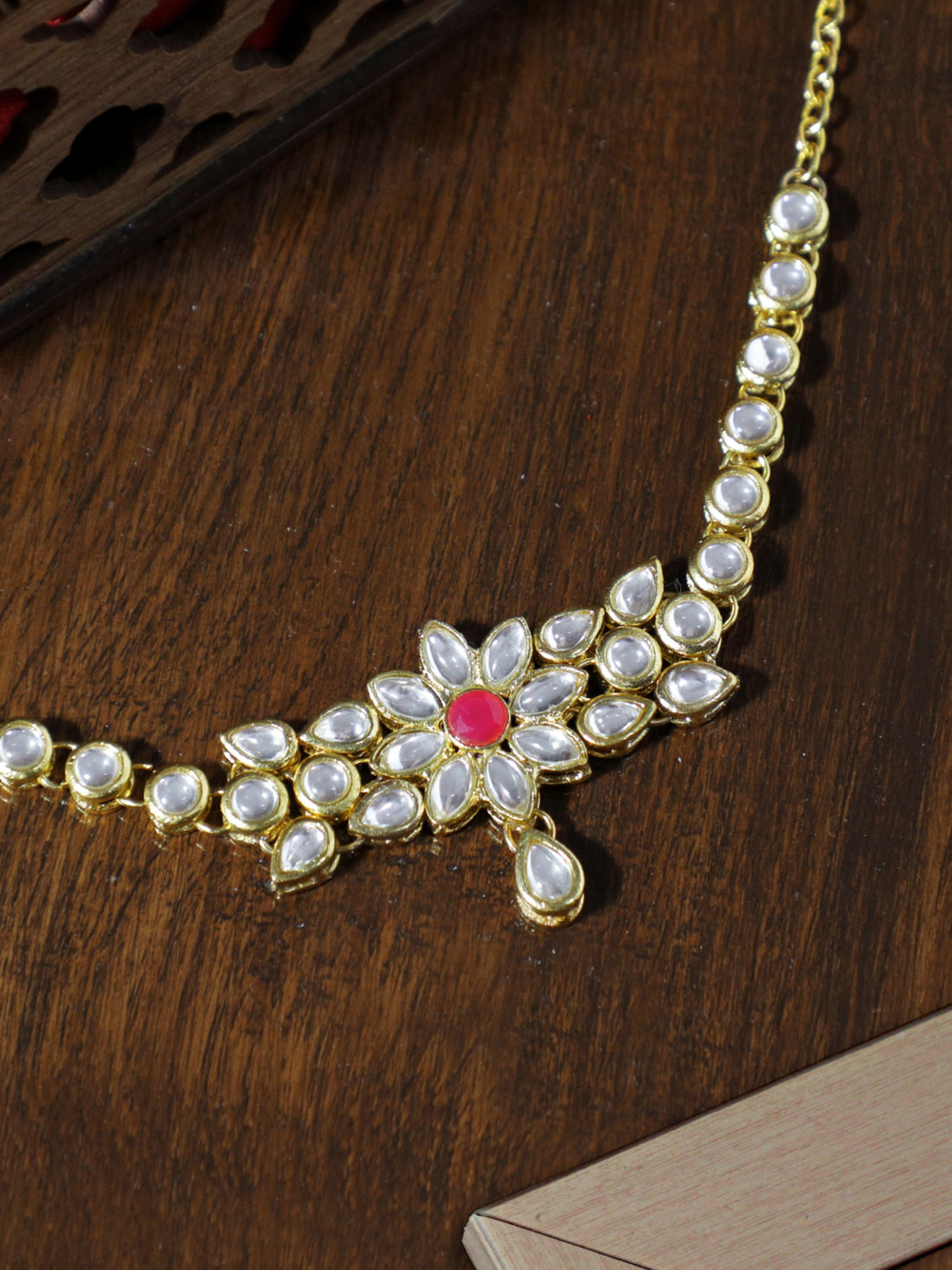 Traditional Gold Plated Red Stone Studded Kundan Bajubandh