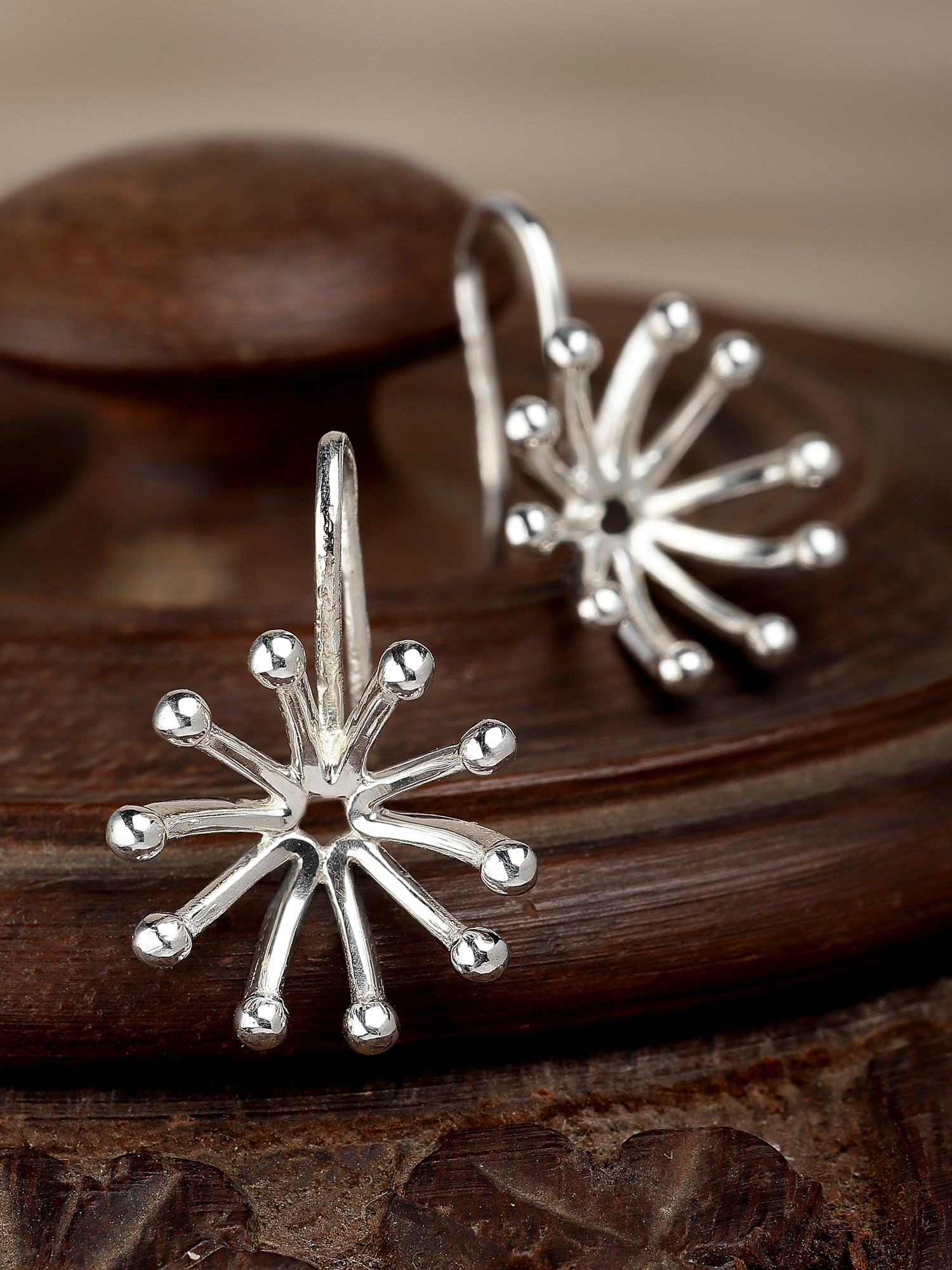 KUNUZ 925 Sterling Silver Stud Earrings - Main Image