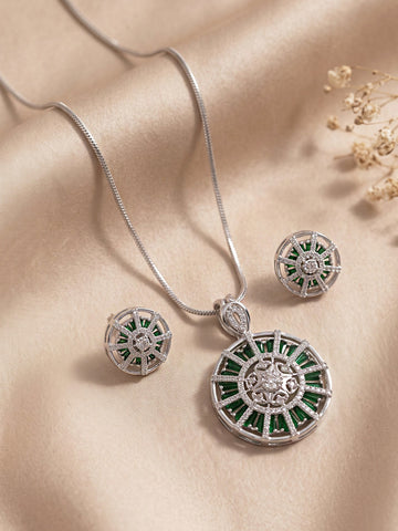 KARATCART Designer Silver-Plated Green American Diamond Round Floral Pendant Set for Women