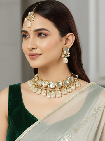 Gold-Plated White Kundan-Studded Beaded Jewellery Set