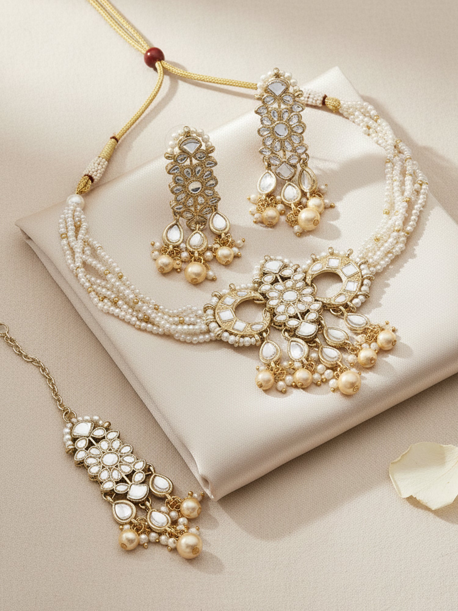 Karatcart Gold Plated Handcrafted Golden Pearl and Kundan Choker Necklace Set