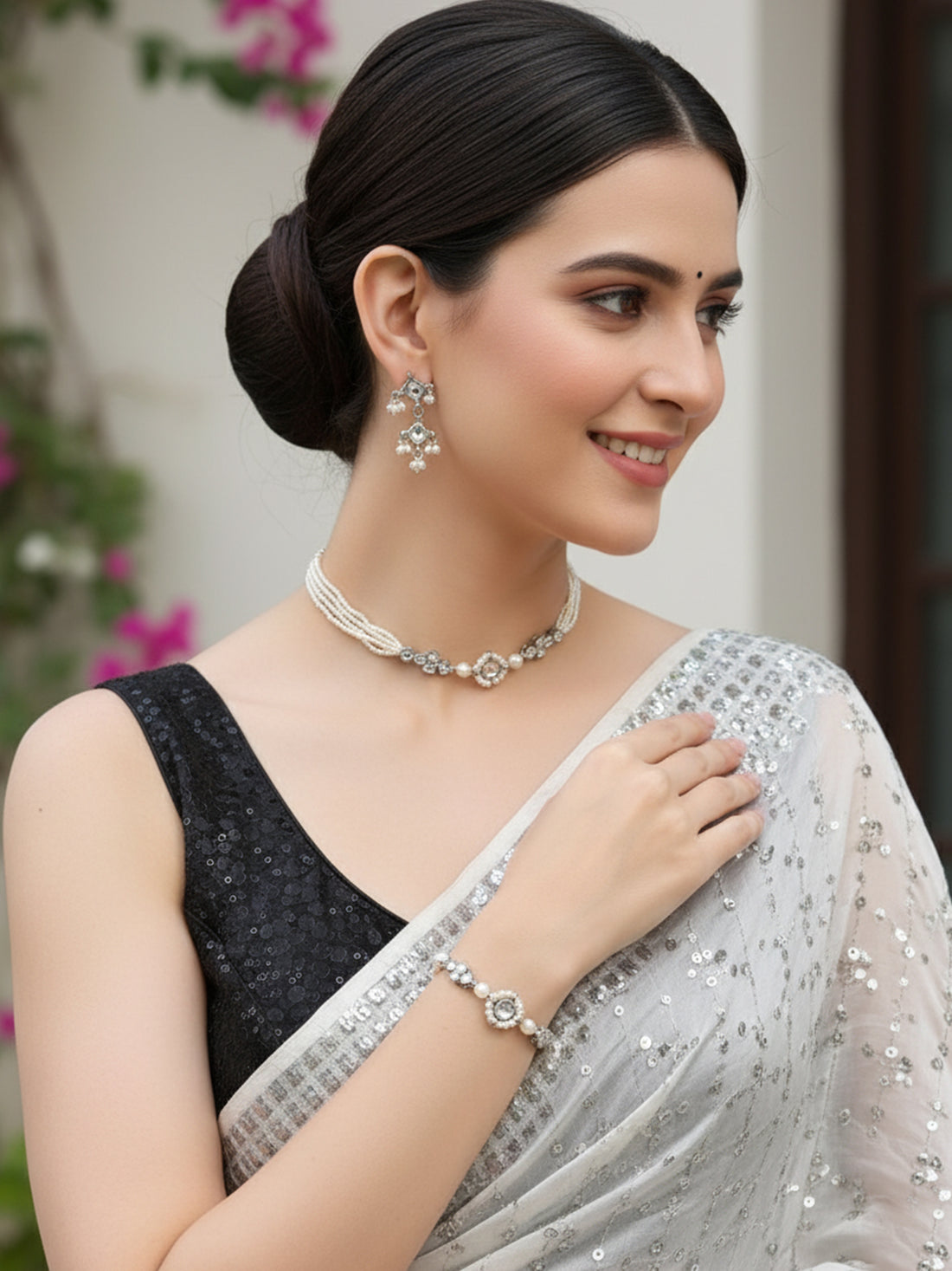 Karatcart Oxidised Silver Necklace with Earrings and Bracelet