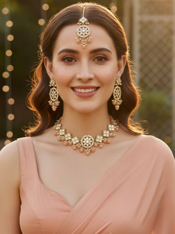 Karatcart Gold Plated Square Shape Peach Beads Choker Necklace Set