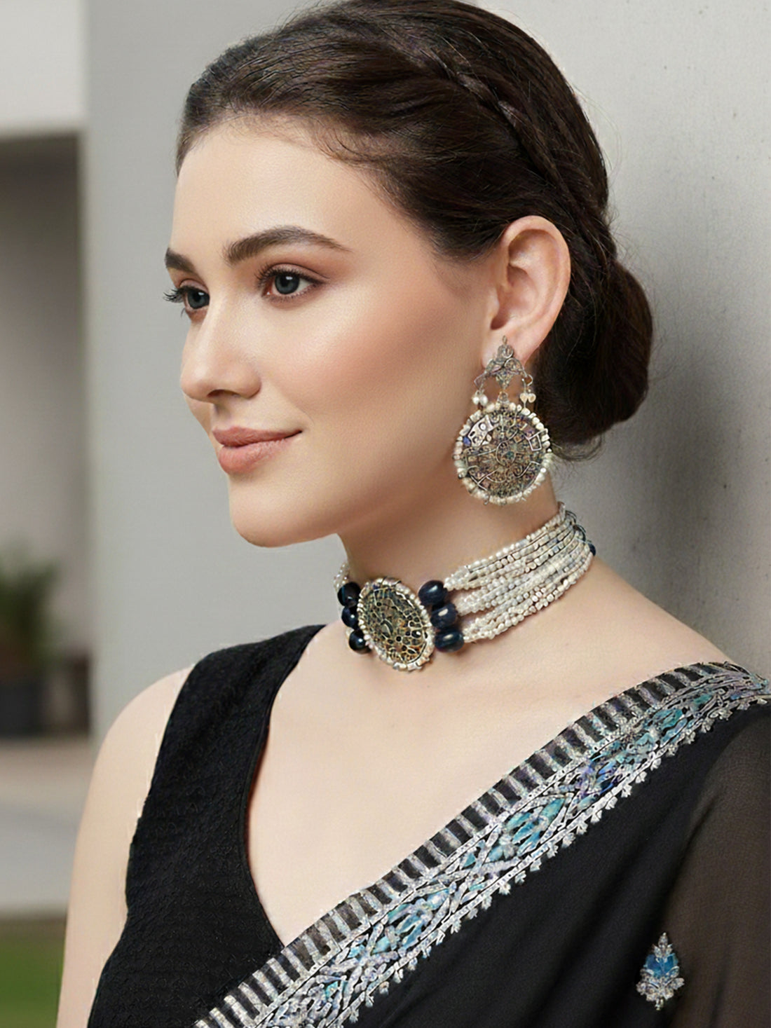 Karatcart Oxidised Silver Blue Tumble Studded Pearl Beaded Kundan Choker Necklace Set for Women