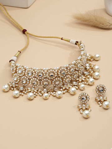 Karatcart Gold Plated Pearl and Kundan Studded Choker Necklace Set for Women