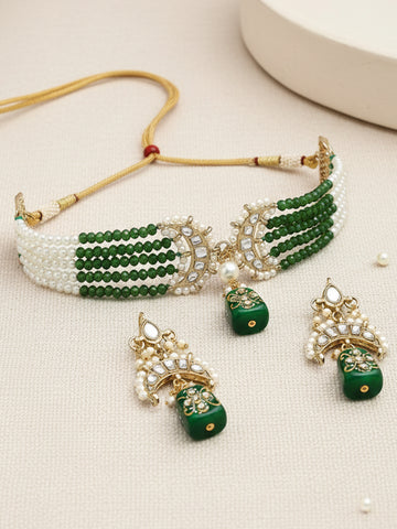 Karatcart Gold Plated Green Tumble Beaded Choker Necklace Set for Women