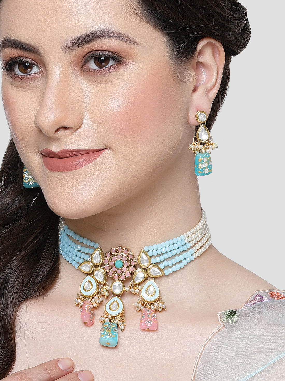 KARATCART Gold Plated Kundan Choker Light Blue Jewellery Set for Women