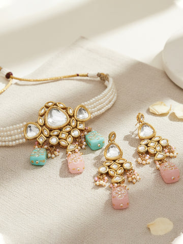 Karatcart Pink and Light Blue Tumble Studded Polki Kundan Choker Necklace Set for Women