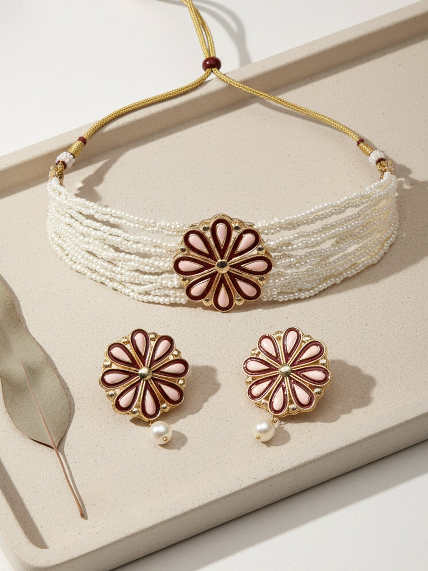 Karatcart Gold Plated Maroon Meena Floral Pearl Beaded Kundan Choker Necklace Set for Women