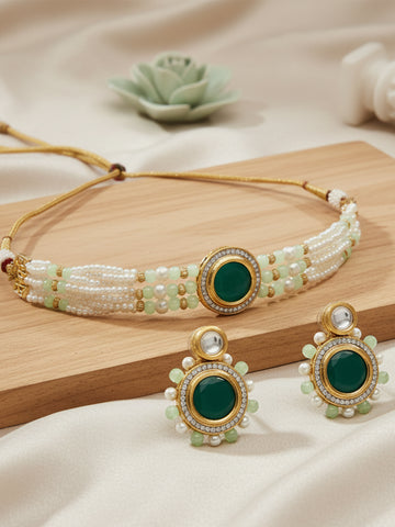 KARATCART Gold Plated Polki Choker Green Jewellery Set for Women