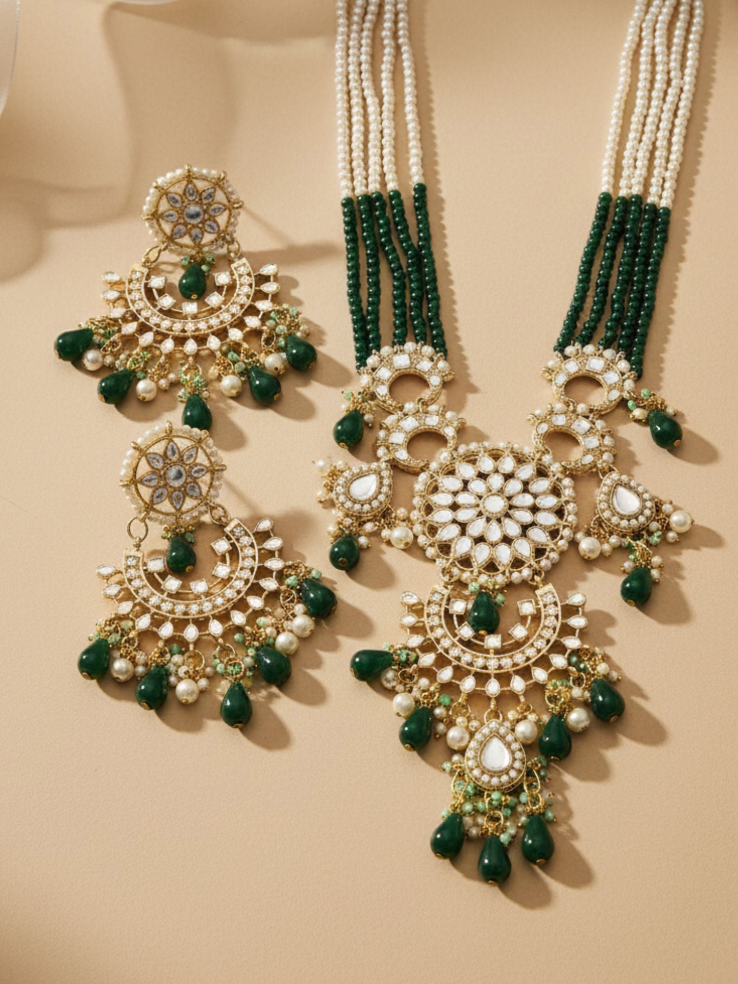 KARATCART Gold Plated Kundan Rani Haar Green Jewellery Set for Women