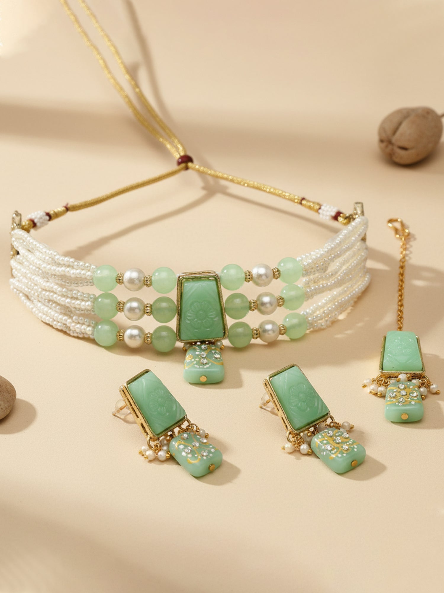 KARATCART Gold Plated Kundan Choker Light Green Jewellery Set for Women
