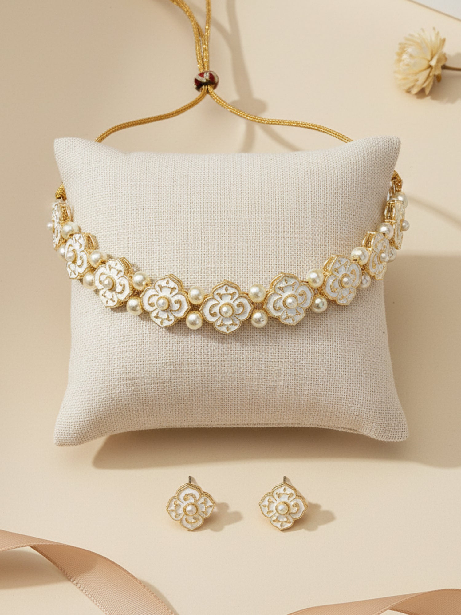 Karatcart Gold Plated White Enamel Pearl Choker Necklace Set for Women
