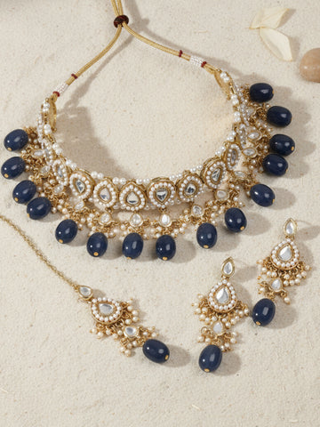 Karatcart Gold Plated Blue Tumble Choker Necklace Set for Women