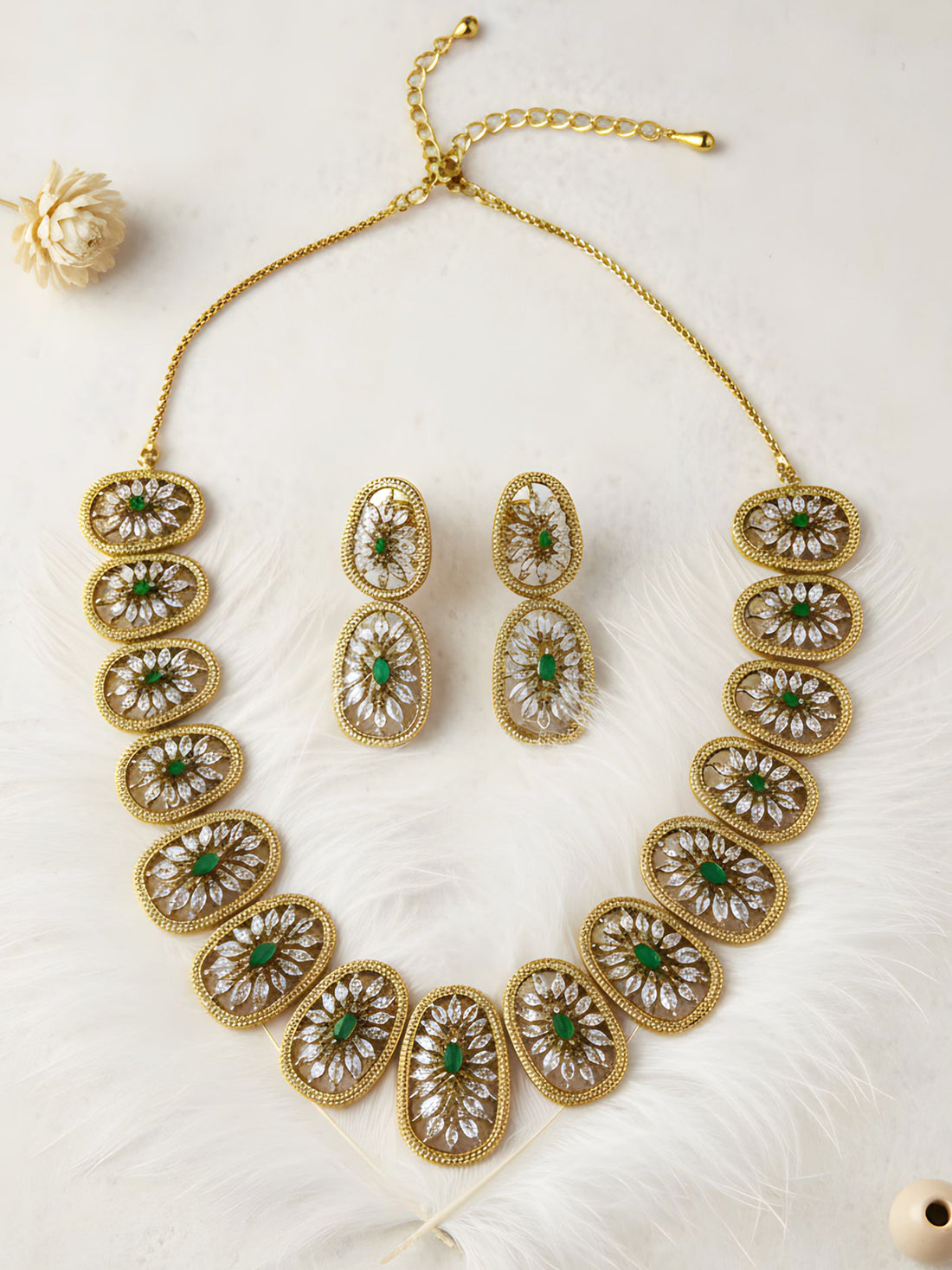 KARATCART Stunning Oval Floral Pattern American Diamond Gold-Plated Necklace Set for Women