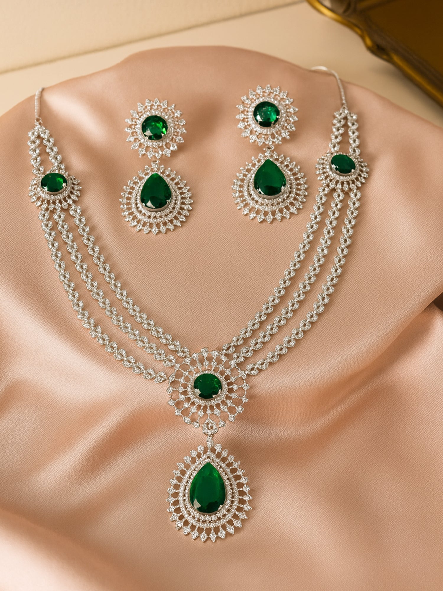 KARATCART Traditional Green American Diamond Multilayer Rani Haar Jewellery Set for Women
