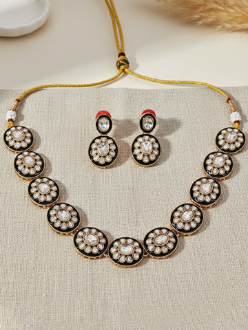 KARATCART Dazzling Green Meena Floral Kundan Gold-Plated Handcrafted Necklace Set for Women