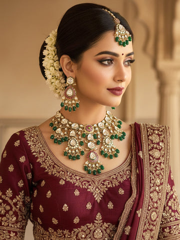 KARATCART Traditional Gold-Plated Green Beads Kundan Bridal Jewellery Set for Women