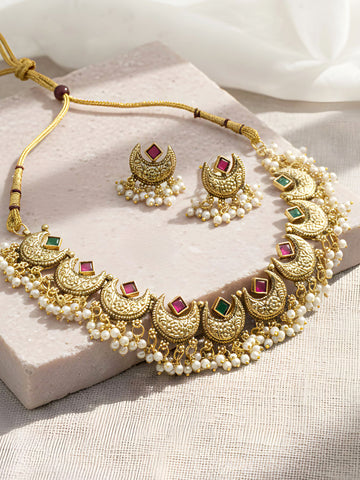 KARATCART South Indian Temple Design Red Green Stone Gold-Plated Choker Jewellery Set for Women