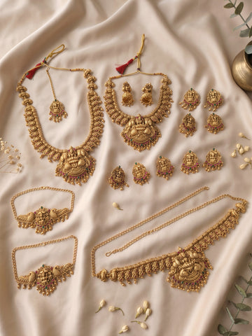 KARATCART Designer Gold-Plated Lakshmi Mata South Indian Temple Bridal Set for Women